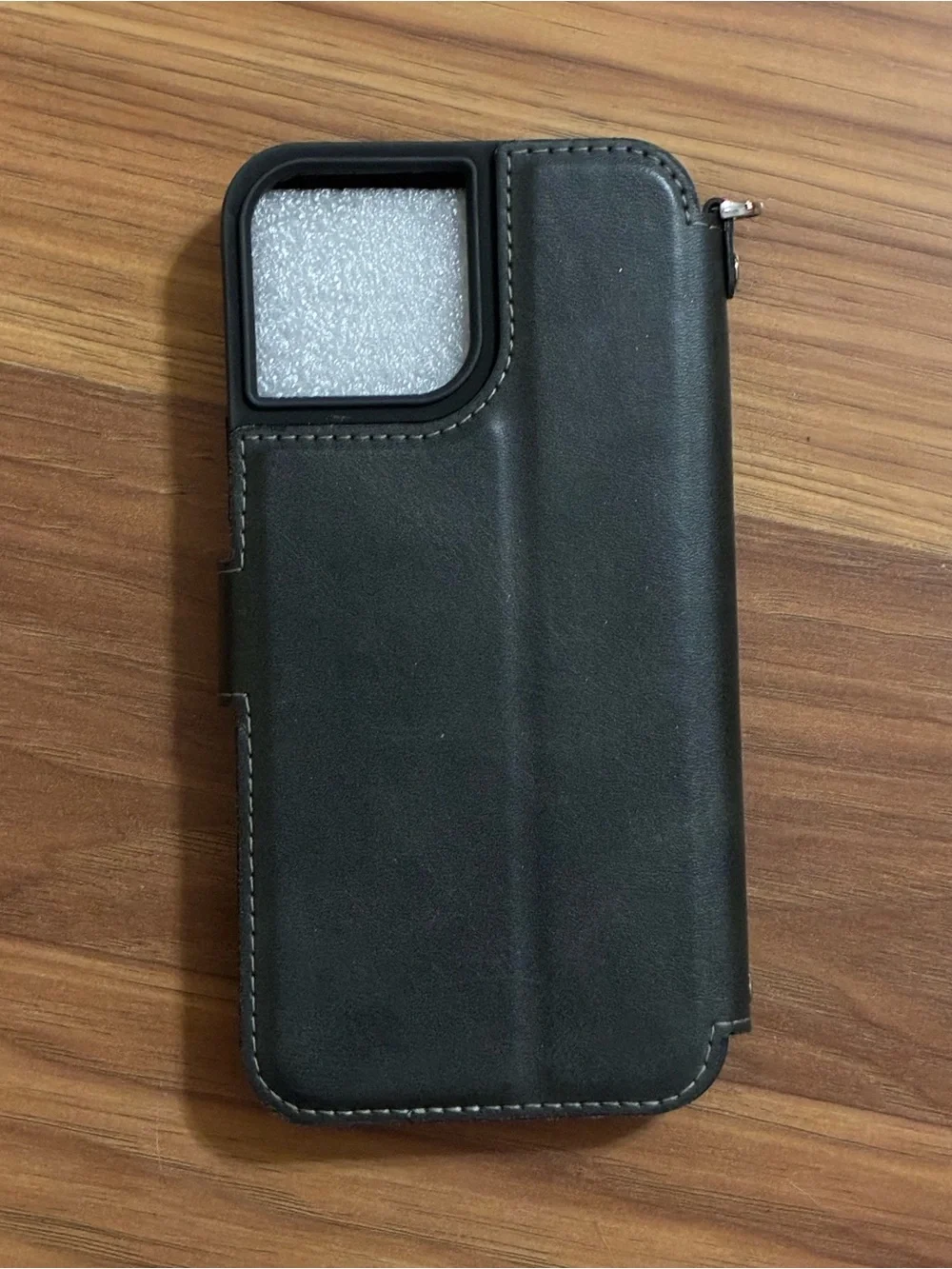 Classic Black Flip Wallet Phone Case - Sleek Protective Cover